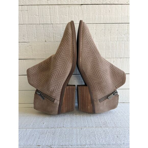 Lucky Brand LP-Farel Women’s Ankle Boots 8.5M Taupe Suede Block Heel Booties Zip - Picture 8 of 8